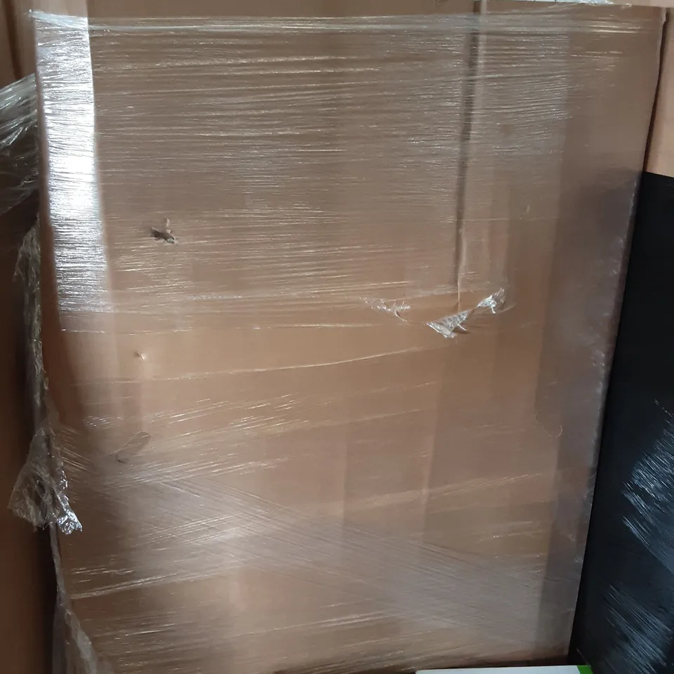 LARGE PALLET OF ASSORTED HOMEWARE ITEMS TO INCLUDE ROOMBAS, RUGS, CAMPING CHAIRS ETC