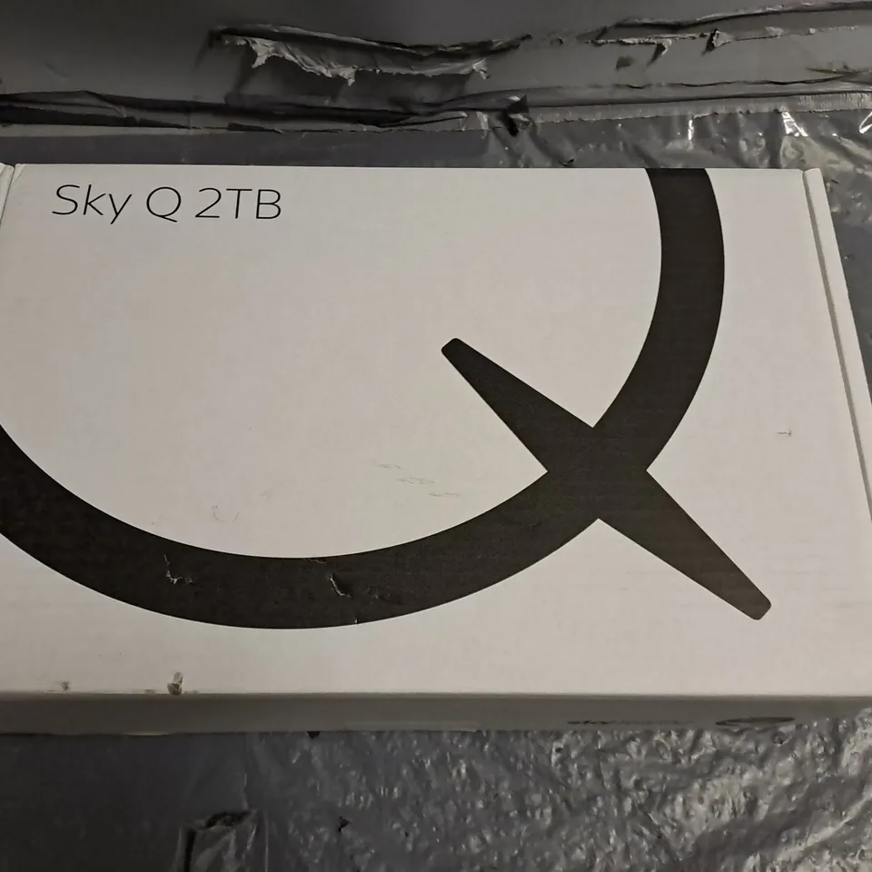 BOXED SKY Q 2TB - ES240UK