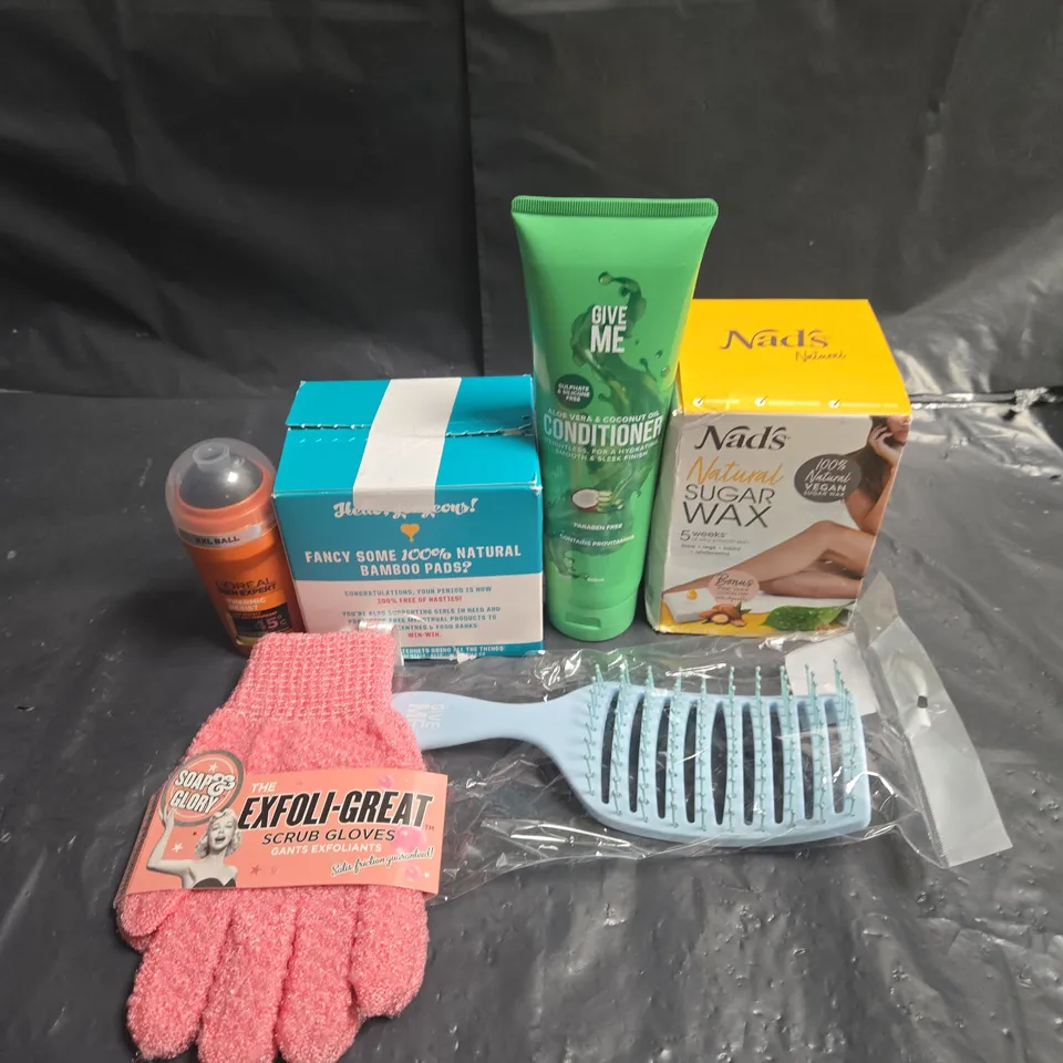 APPROXIMATEY 20 ASSORTED HEALTH AND BEAUTY PRODUCTS TO INCLUDE - NADS NATURAL SUGAR WAX - L'OREAL MENS ROLL ON AND BAMBOO FEMININE PADS