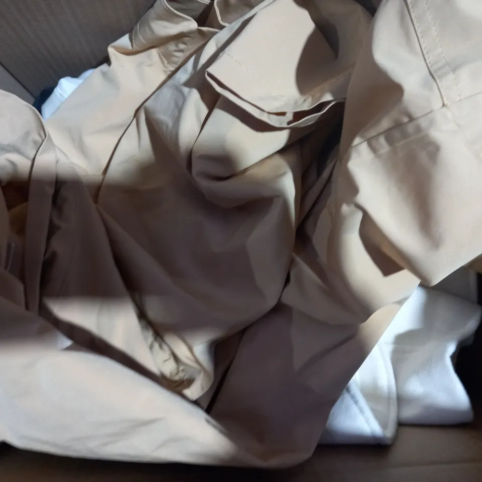 BOX OF APPROXIMATELY 10 ASSORTED CLOTHING ITEMS IN VARIOUS STYLES AND SIZES TO INCLUDE DANNII MINOGUE, RUTH LANGSFORD, NINA LEONARD, ETC