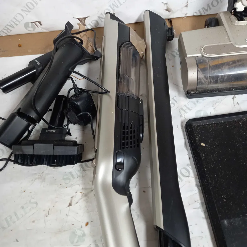 SHARK WANDVAC 2-IN-1 LIGHTWEIGHT CORDLESS HANDHELD VACUUM CLEANER WV361UK - GOLD