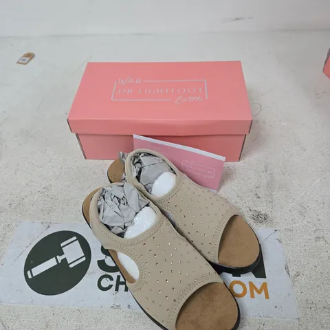 DR LIGHTFOOT JENNY TAUPE SANDALS – WOMEN’S, UK 7 (BOXED)