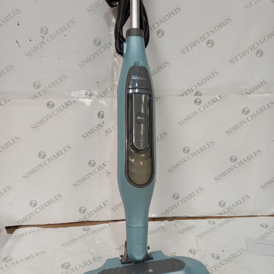 BOXED SHARK S6002UK STEAM FLOOR MOP