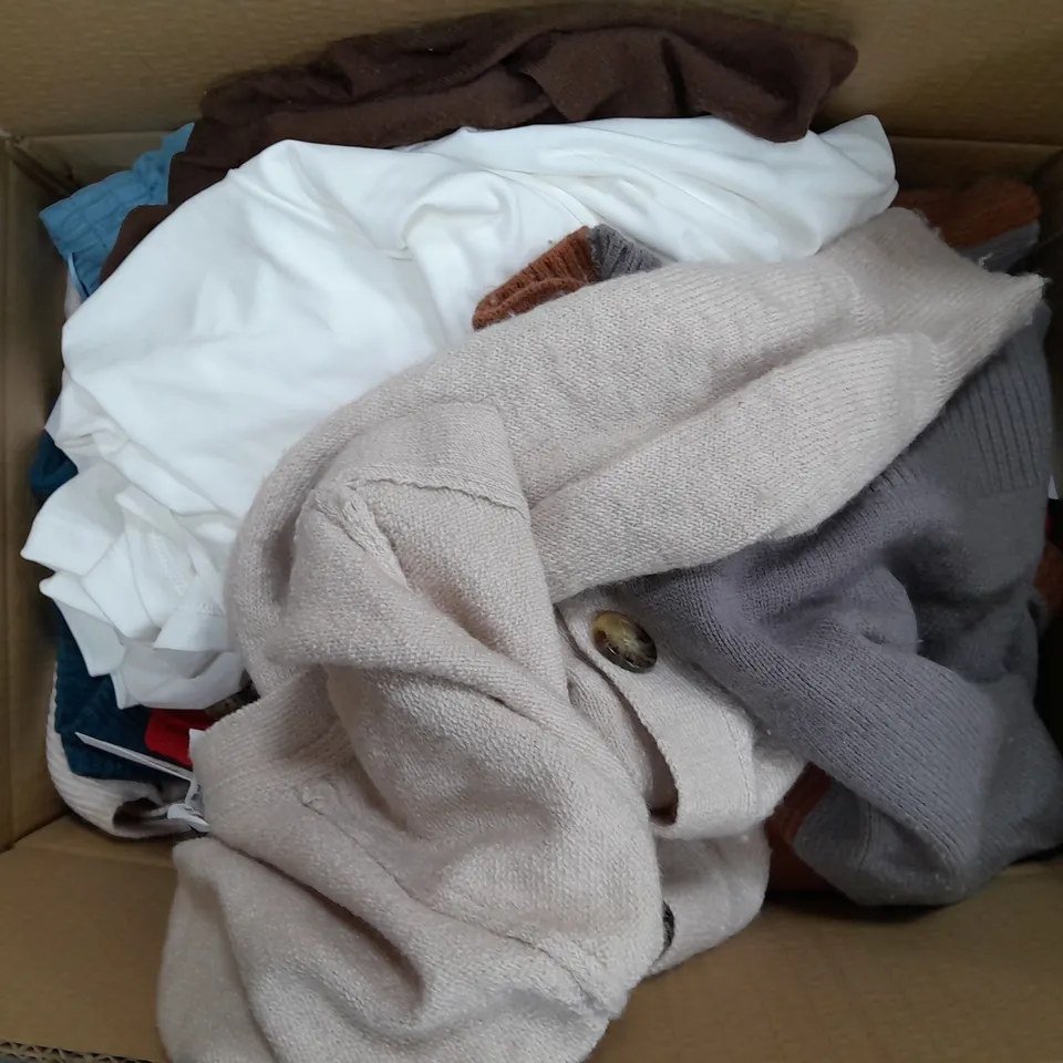 APPROXIMATELY 10 ASSORTED CLOTHING ITEMS TO INCLUDE CARDIGANS, VEST, JUMPER, ETC