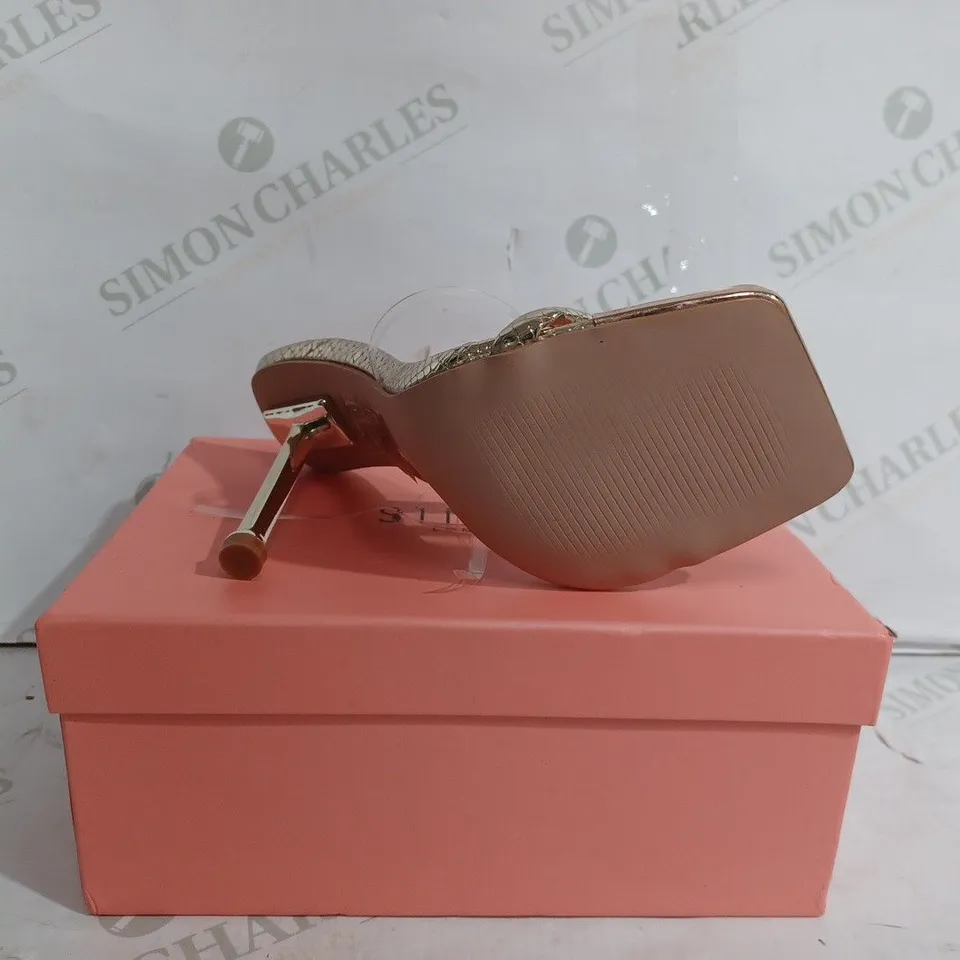 SIMMI WIDE FIT ELOISE HEELED SANDALS WITH LEG STRAP GOLD - UK 4 