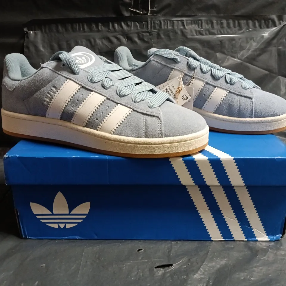 BOXED PAIR OF ADIDAS CAMPUS 00S TRAINERS IN LIGHT BLUE SIZE UK 9