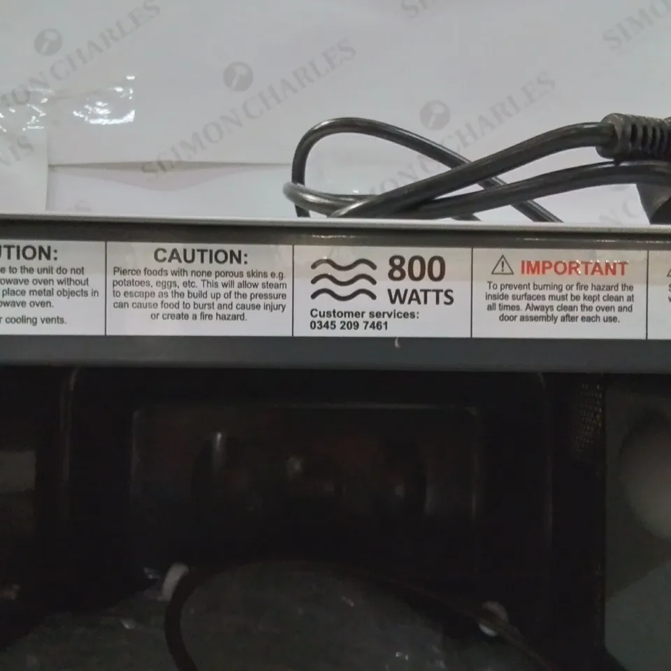BOXED RUSSELL HOBBS MICROWAVE OVEN 