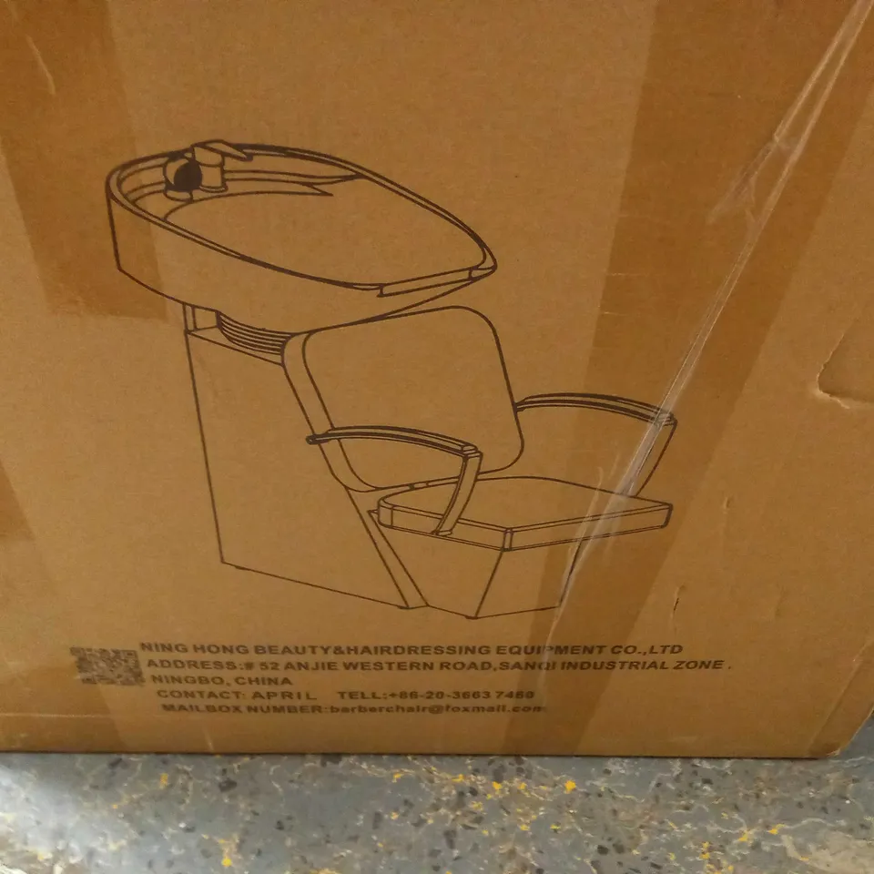 BOXED BARBER CHAIR - COLLECTION ONLY 