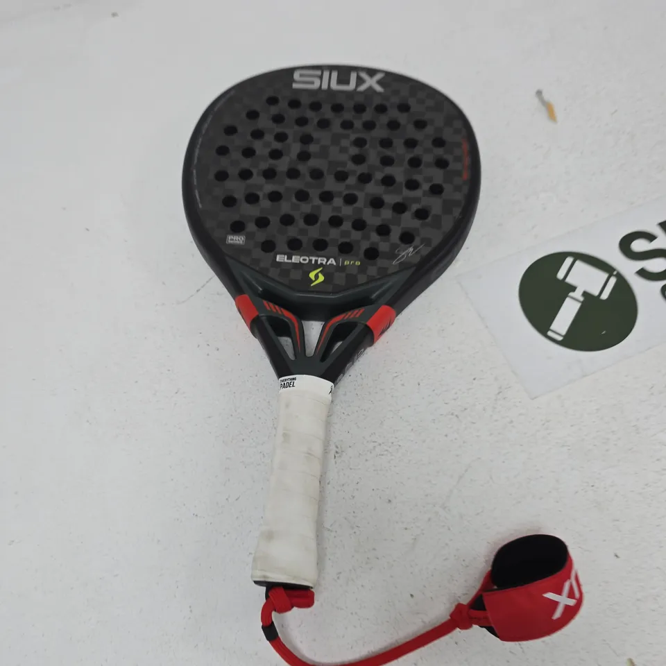 SIUX ELEKTRA PRO PADEL RACKET – BLACK/RED, PRO SERIES