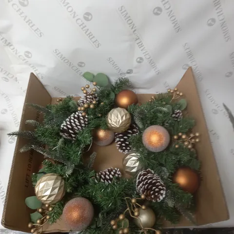 COPPER AND GOLD PRE-LIT FESTIVE WREATH