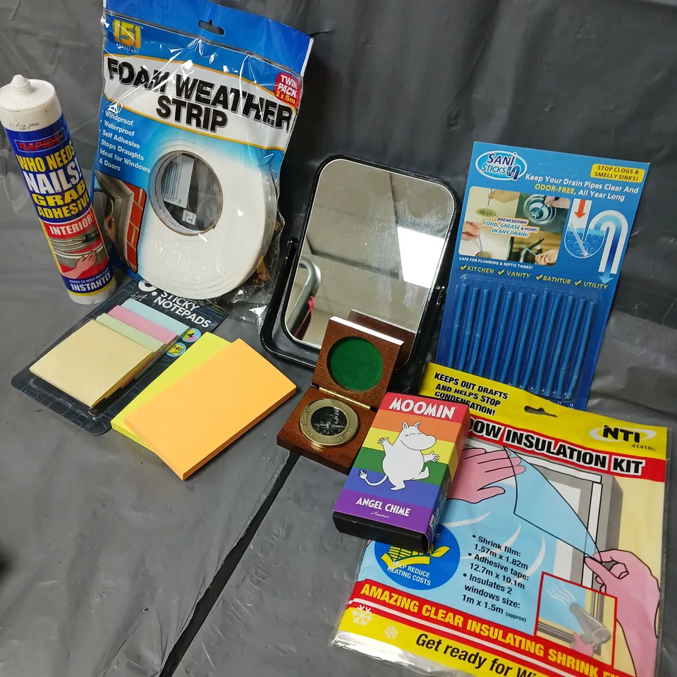 APPROXIMATELY 12 ASSORTED HOUSEHOLD ITEMS TO INCLUDE KHC COMPASS, MIRROR, WINDOW INSULATION KIT, ETC