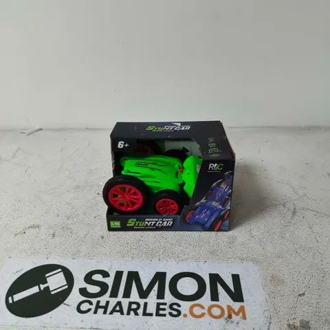 GREEN RC STUNT CAR β BOXED (2.4G REMOTE)