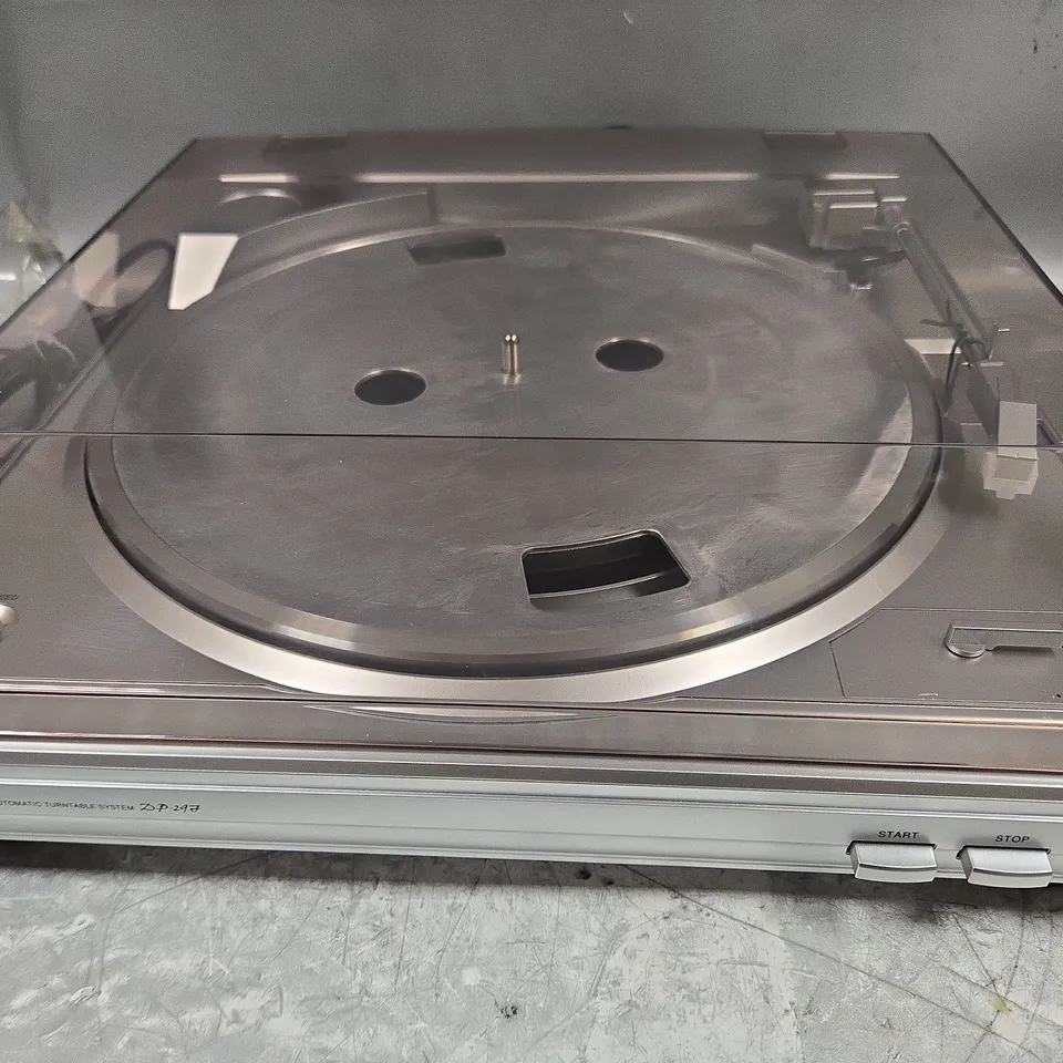 BOXED DENON AUTOMATIC TURNTABLE SYSTEM DP-29F