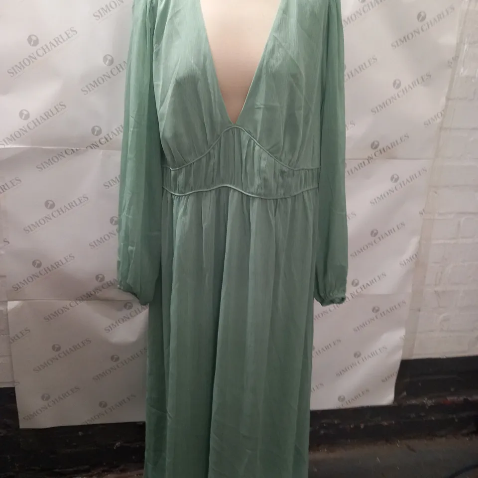 H&M GREEN V-NECK DRESS - XL