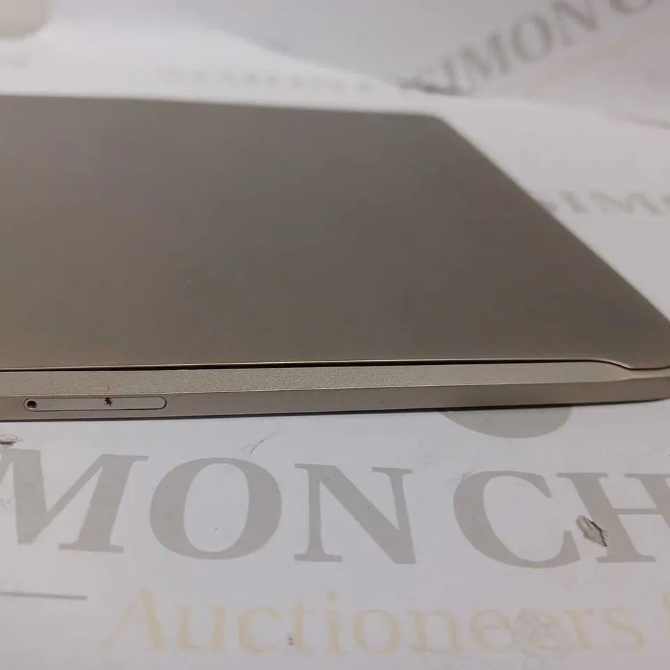 SAMSUNG GALAXY TAB 2 - SM-T813