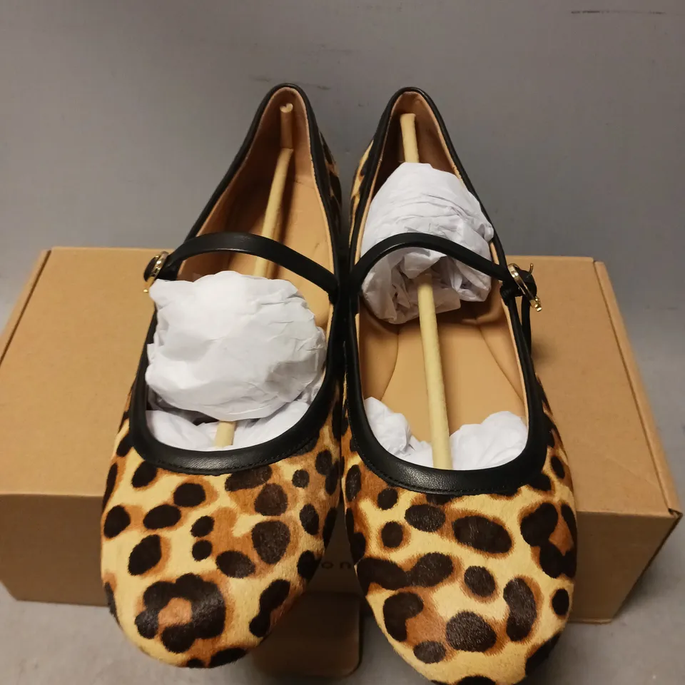 BOXED PAIR OF DUNE LONDON HEIDA BALLERINAS SHOES, LEOPARD/BLACK - UK SIZE 7