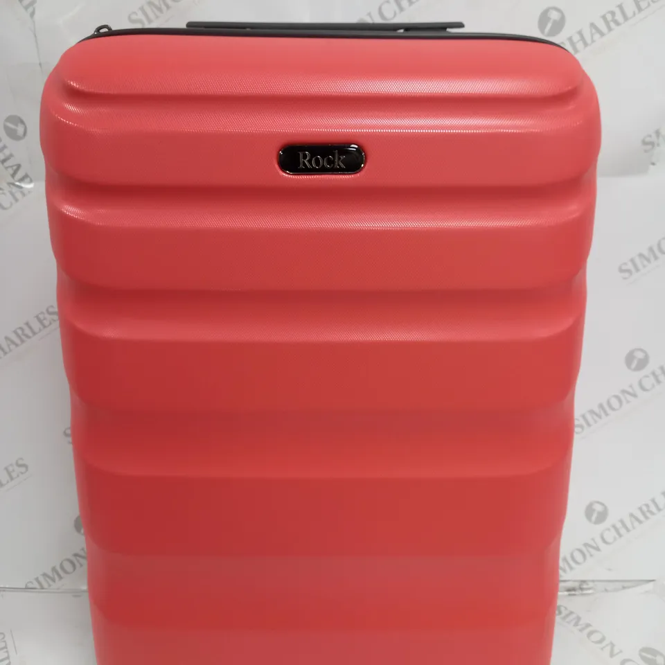 BALI 8 WHEEL HARDSHELL MEDIUM SUITCASE RED RRP £89.99