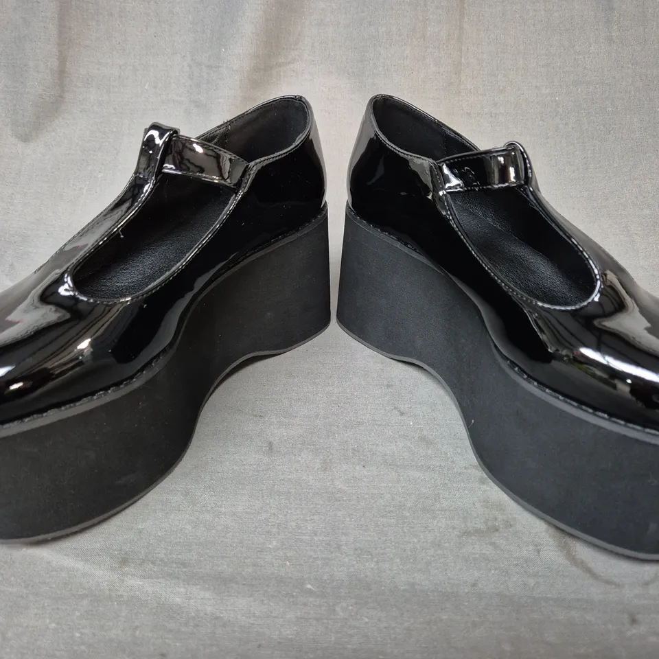 BOXED PAIR OF KOI MORENO BLACK PLATFORM MARY JANES UK SIZE 5