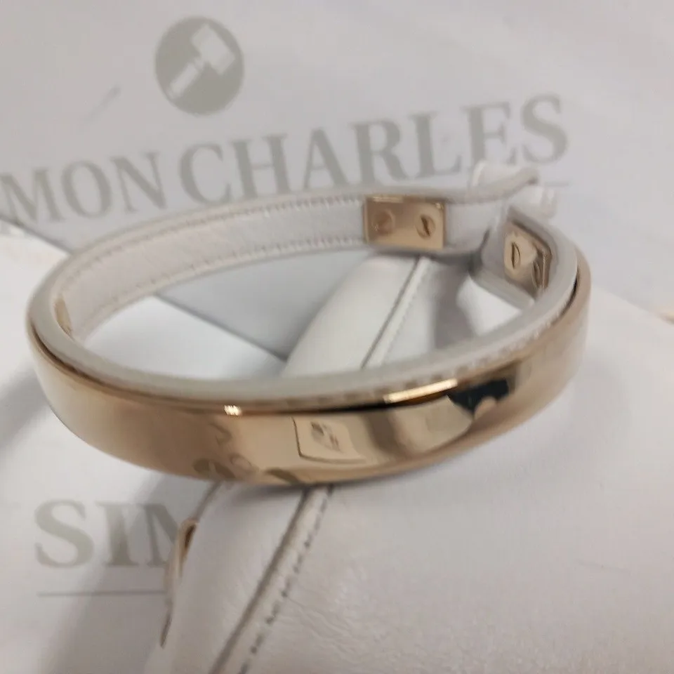 CHLOE BRACELET WHITE CLUTCH
