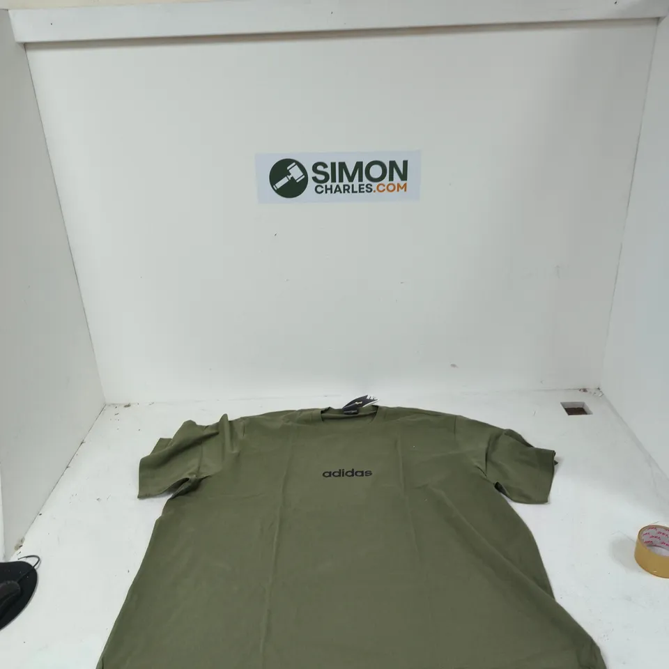 ADIDAS OLIVE GREEN T-SHIRT 4XL