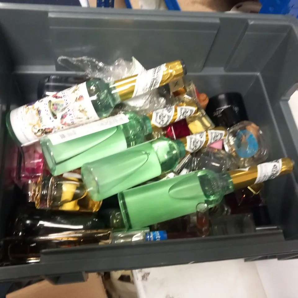 APPROXIMATELY 25 ASSORTED FRAGRANCES TO INCLUDE; RIGGS, DUNHILL, DIOR, MUGLER AND VOLTAIRE