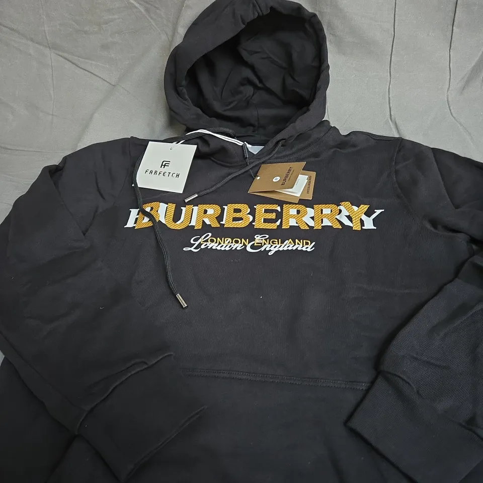 BURBERRY SLOGAN HOODIE SIZE M