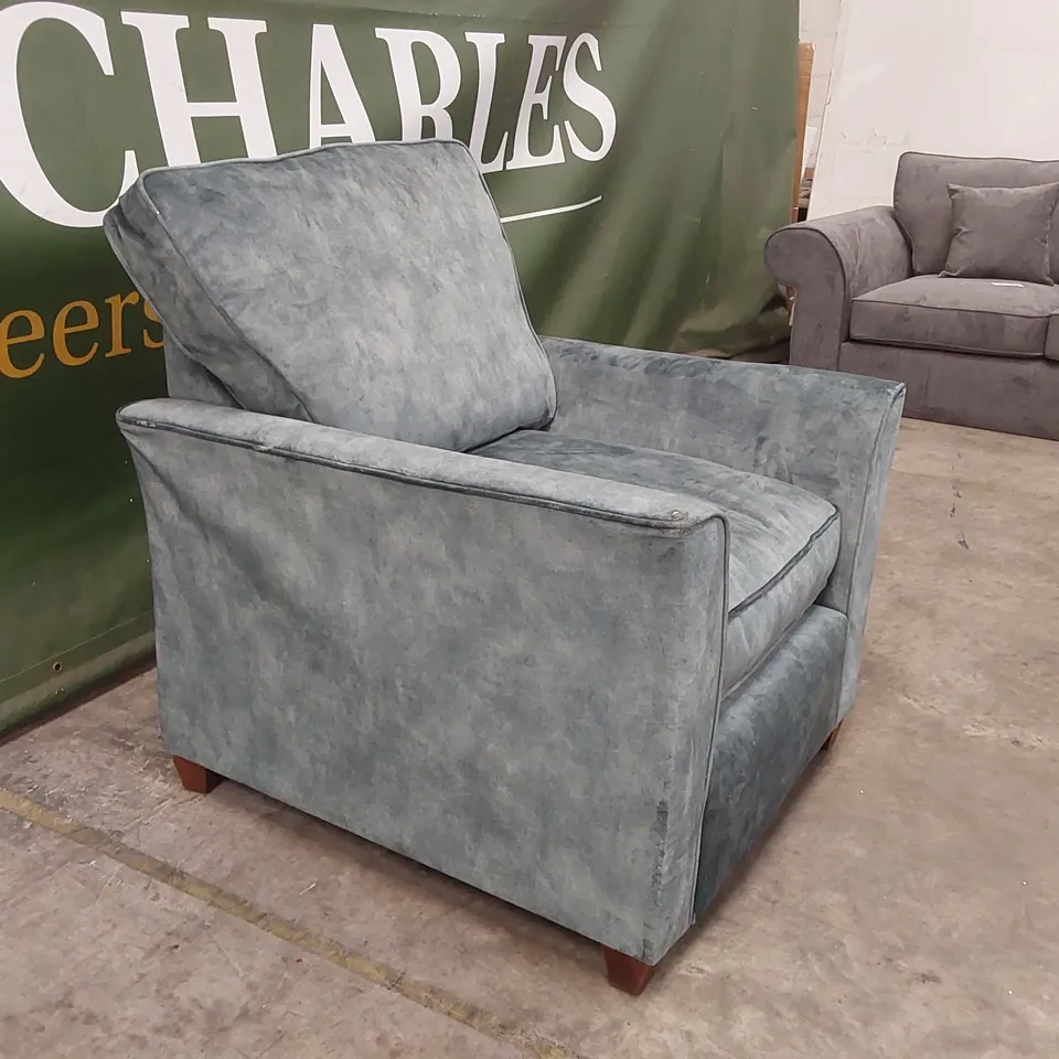 QUALITY DESIGNER VELVET ARMCHAIR 
