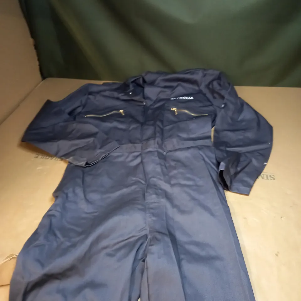 MENS DICKIES ALL IN ONE SUIT SIZE UNSPECIFIED