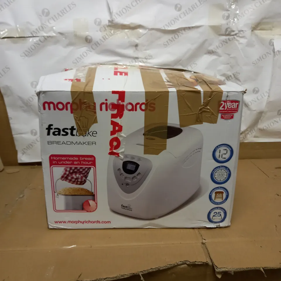 MORPHY RICHARDS FAST BAKE BREADMAKER 
