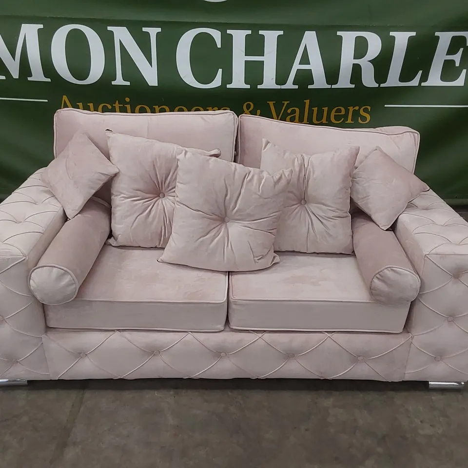 QUALITY DESIGNER MILTON 3 SEATER SOFT VELVET UPHOLSTERED SOFA WITH SCATTER CUSHIONS - PINK 