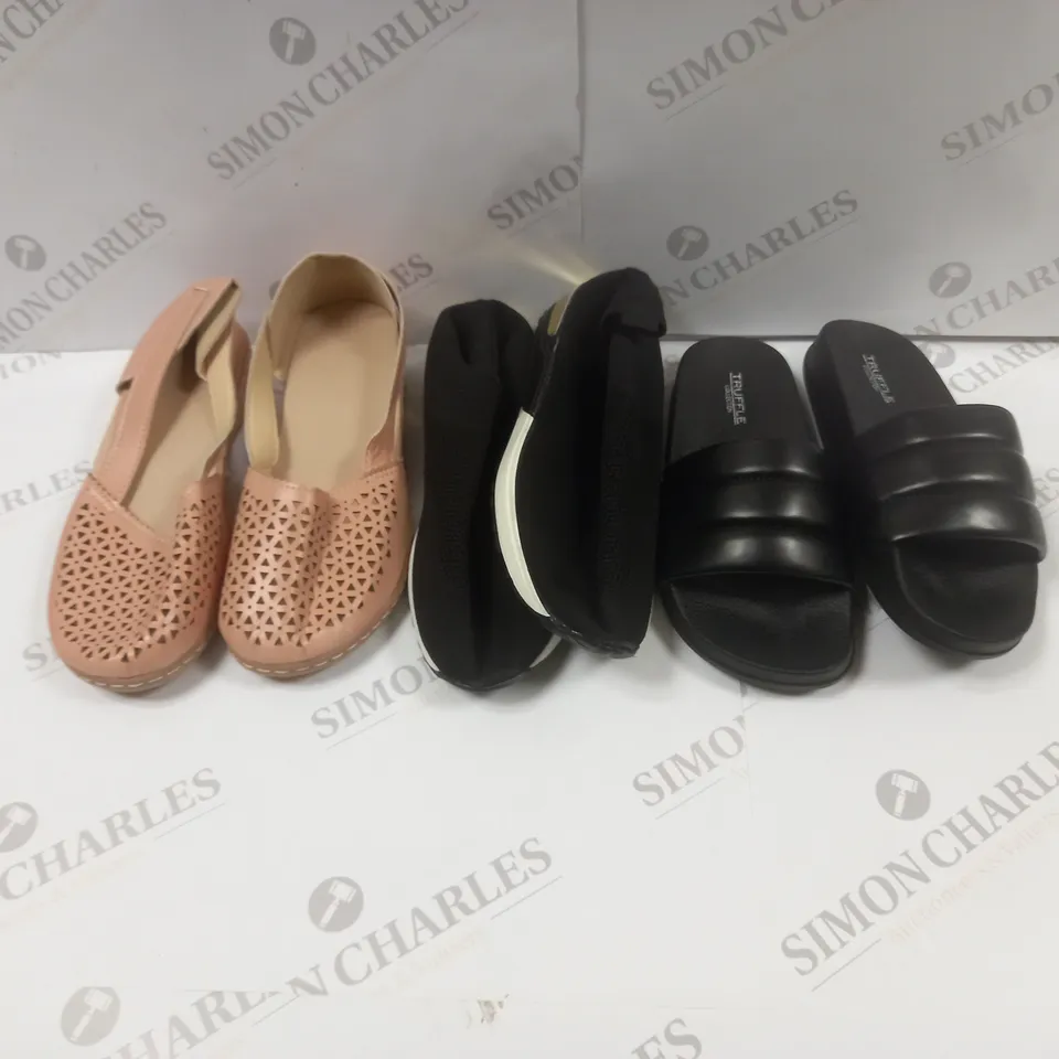 APPROXIMATELY 10 ASSORTED PAIRS OF SHOES IN VARIOUS STYLES & SIZES