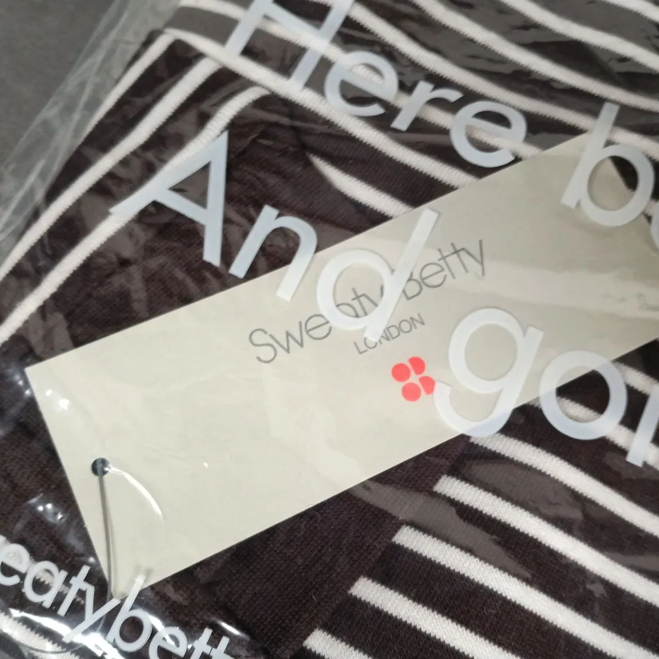 BAGGED SWEATY BETTY AFTER CLASS LONGLINE SWEATSHIRT – DARK STRIPE, SIZE M