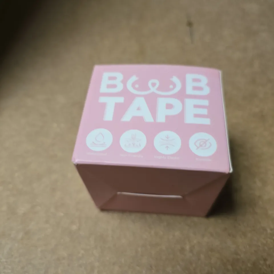 APPROXIMATELY 20 ASSORTED COSMETIC ITEMS INCLUDING THE BODY SHOP BODY BUTTER , BOOB TAPE AND NO 7 SHIMMER PALLETTE