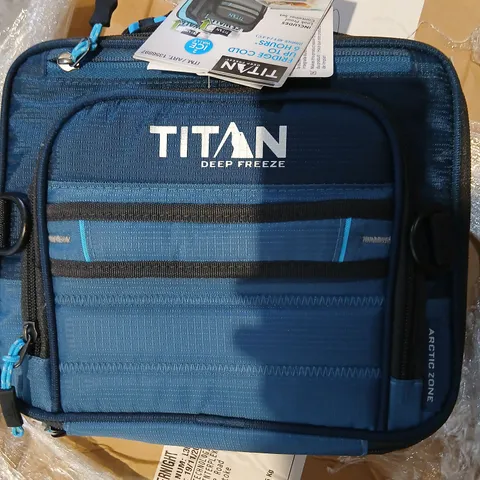 ARCTIC ZONE TITAN DEEP FREEZE EXPANDABLE LUNCH BOX – BLUE