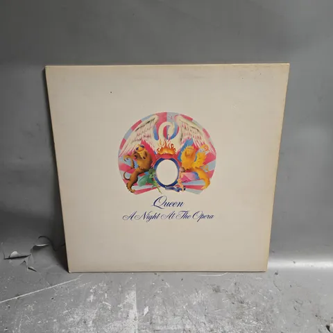 QUEEN A NIGHT AT THE OPERA VINYL 