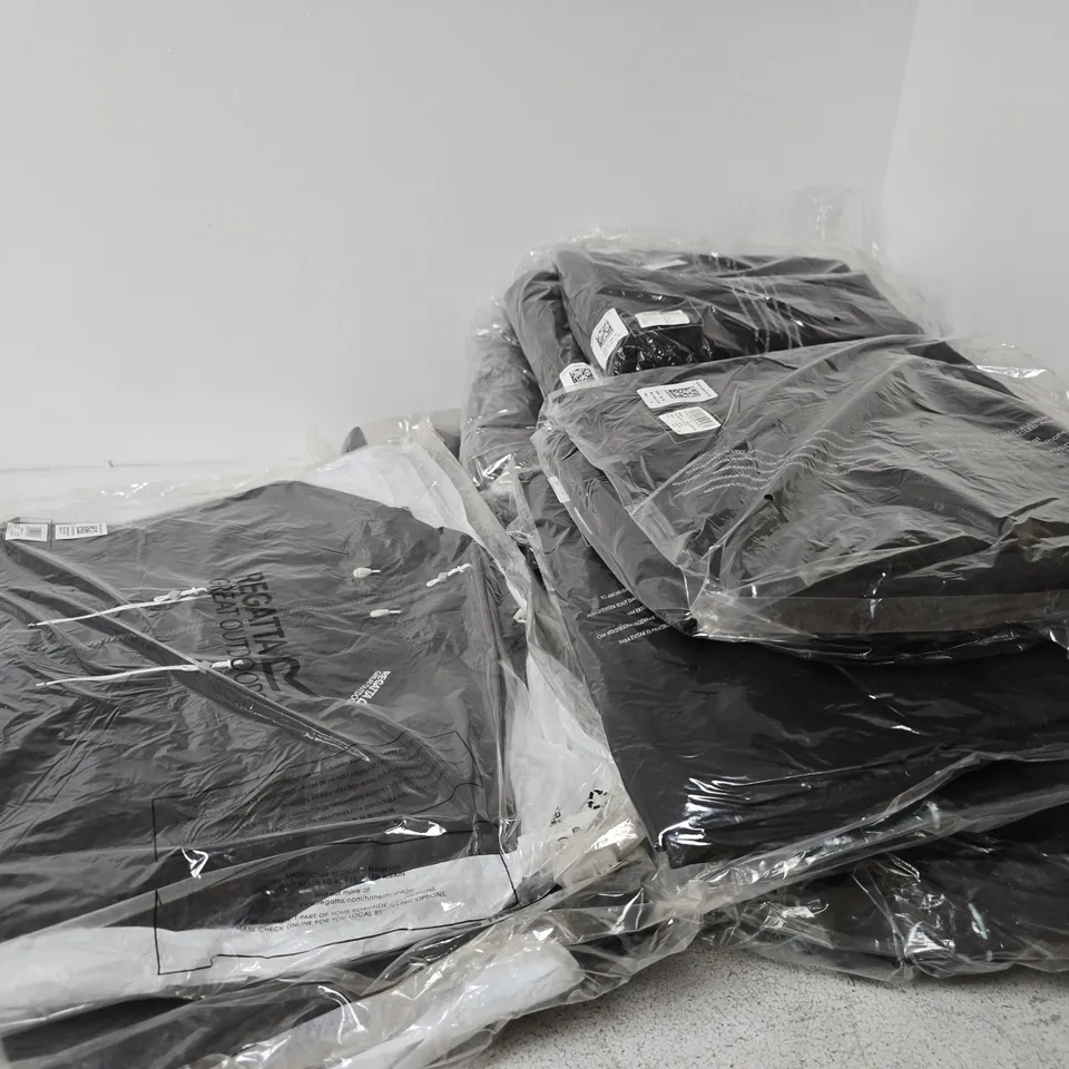 BOX OF APPROXIMATELY 18 BRAND NEW REGATTA CLOTHING ITEMS IN VARIOUS STYLES , COLOURS AND SIZES