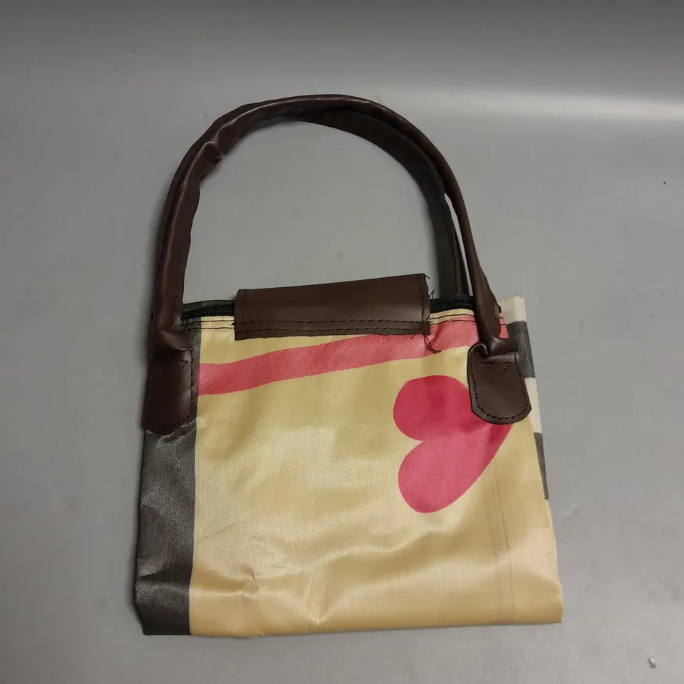 LOT OF 8 BETTY BAGS LARGE SHOPPING BAGS