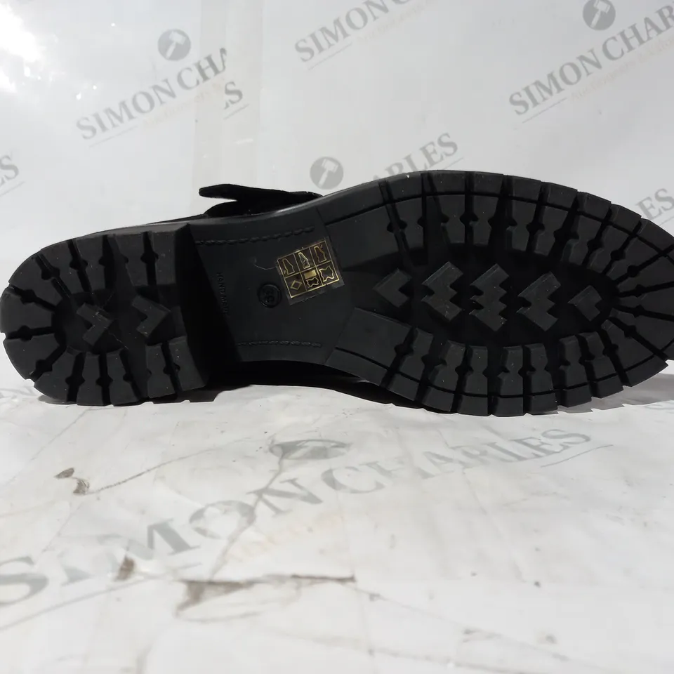 BOXED PAIR OF RUTH LANGSFORD CASUAL BOOTS IN BLACK UK SIZE 6