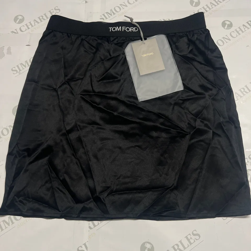 TOM FORD SATIN MINI SKIRT IN BLACK SIZE 10