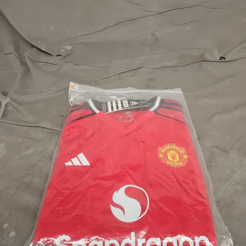 ADIDAS MANCHESTER UNITED RED FOOTBALL SHIRT – SLIM FIT, UK SIZE 24 