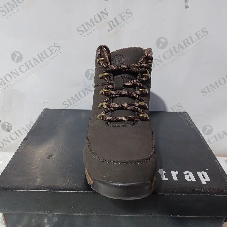 BOXED FIRE TRAP MENS RHINO BOOTS - SIZE 9