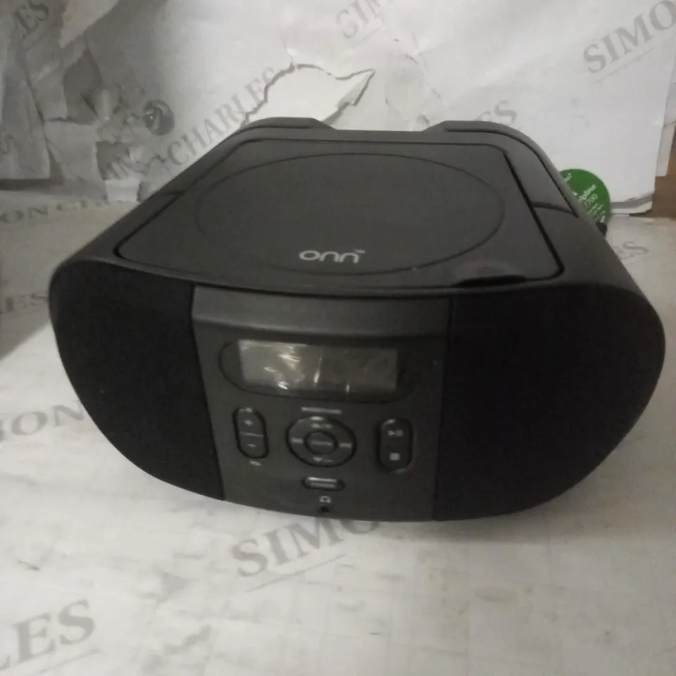ONN CD AM/FM RADIO BOOMBOX IN BLACK RRP £12