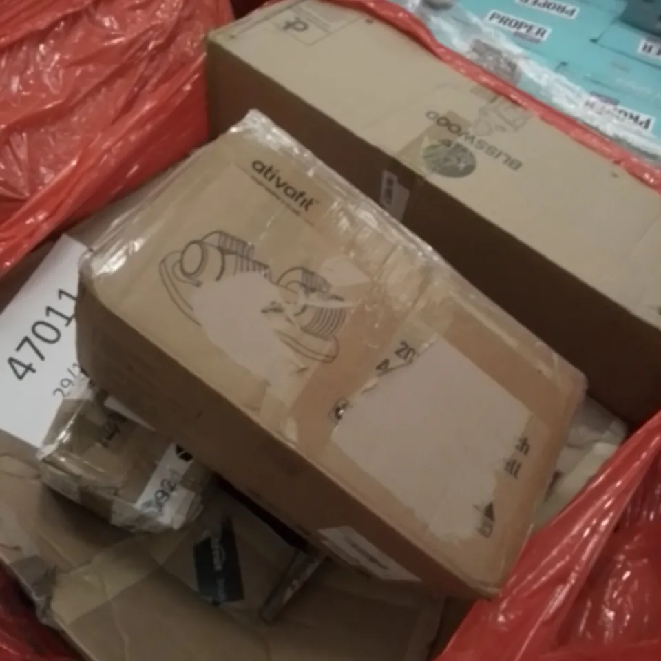 PALLET OF APPROXIMATELY ASSORTED HOUSEHOLD ITEMS TO INCLUDE GAMING CHAIRS,  DUMBELLS AND CLOCKS 