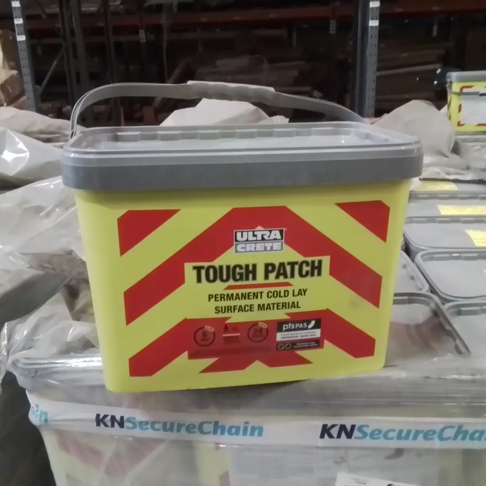 PALLET OF ULTRACRETE TOUGH PATCH POTHOLES REPAIR APPROXIMATELY 26 CASES  //EXPIRY DATE 18.05.25 26KG PER CASE