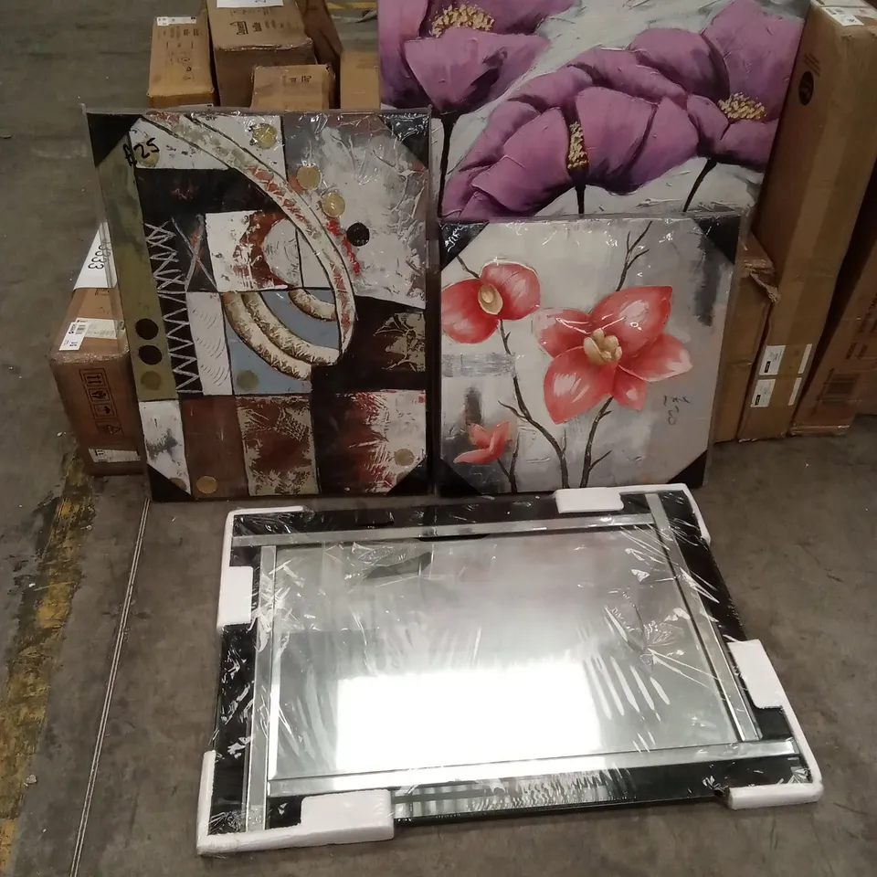 PALLET OF ASSORTED WALL DECOR PRODUCTS TO INCLUDE; CANVAS ART PRINTS AND WALL MIRRORS 