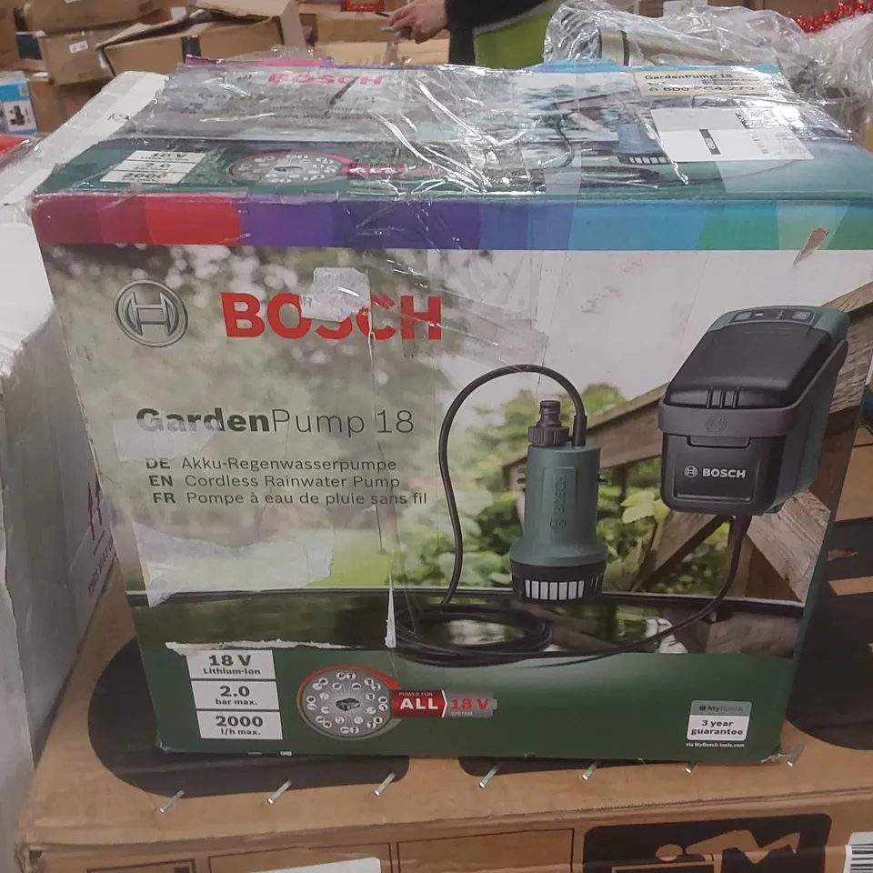 BOXED BOSCH GARDEN CORDLESS RAINWATER PUMP 18V-2000