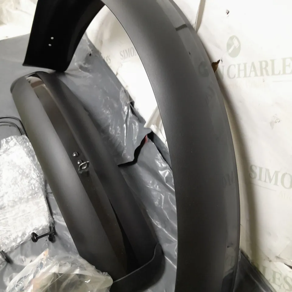 PAIR OF BLACK PLASTIC VEHICLE MUD GUARDS