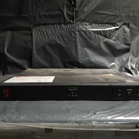 APC SMART-UPS UNINTERRUPTIBLE POWER SUPPLY, RACK-MOUNT, 450 VA