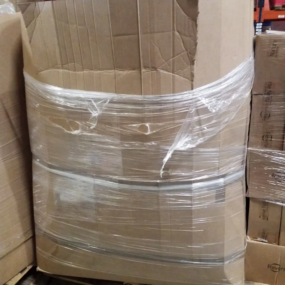 PALLET CONTAINING ASSORTED PILLOWS & CUSHIONING 