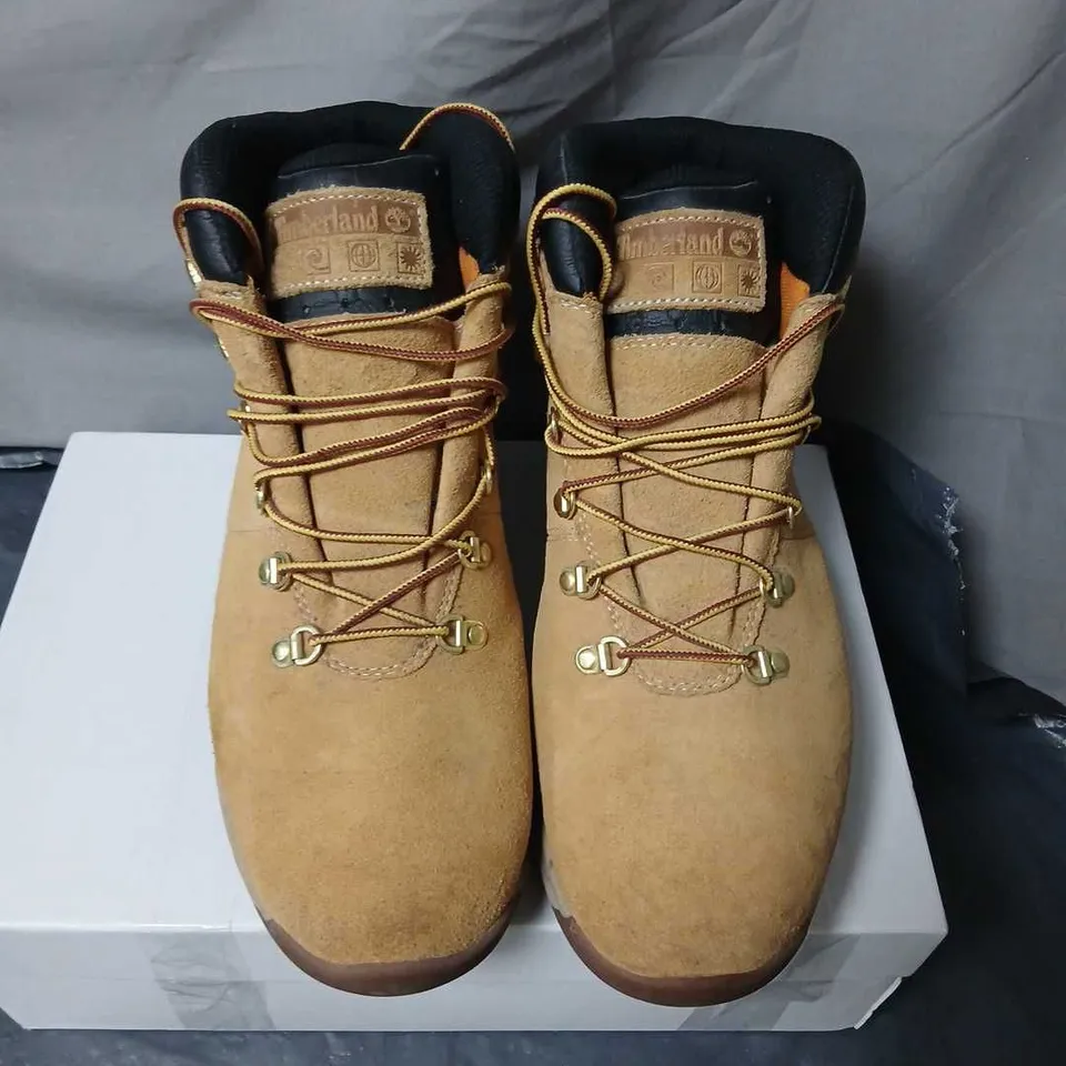 TIMBERLAND 6-INCH PREMIUM BOOTS WHEAT – UK 10.5